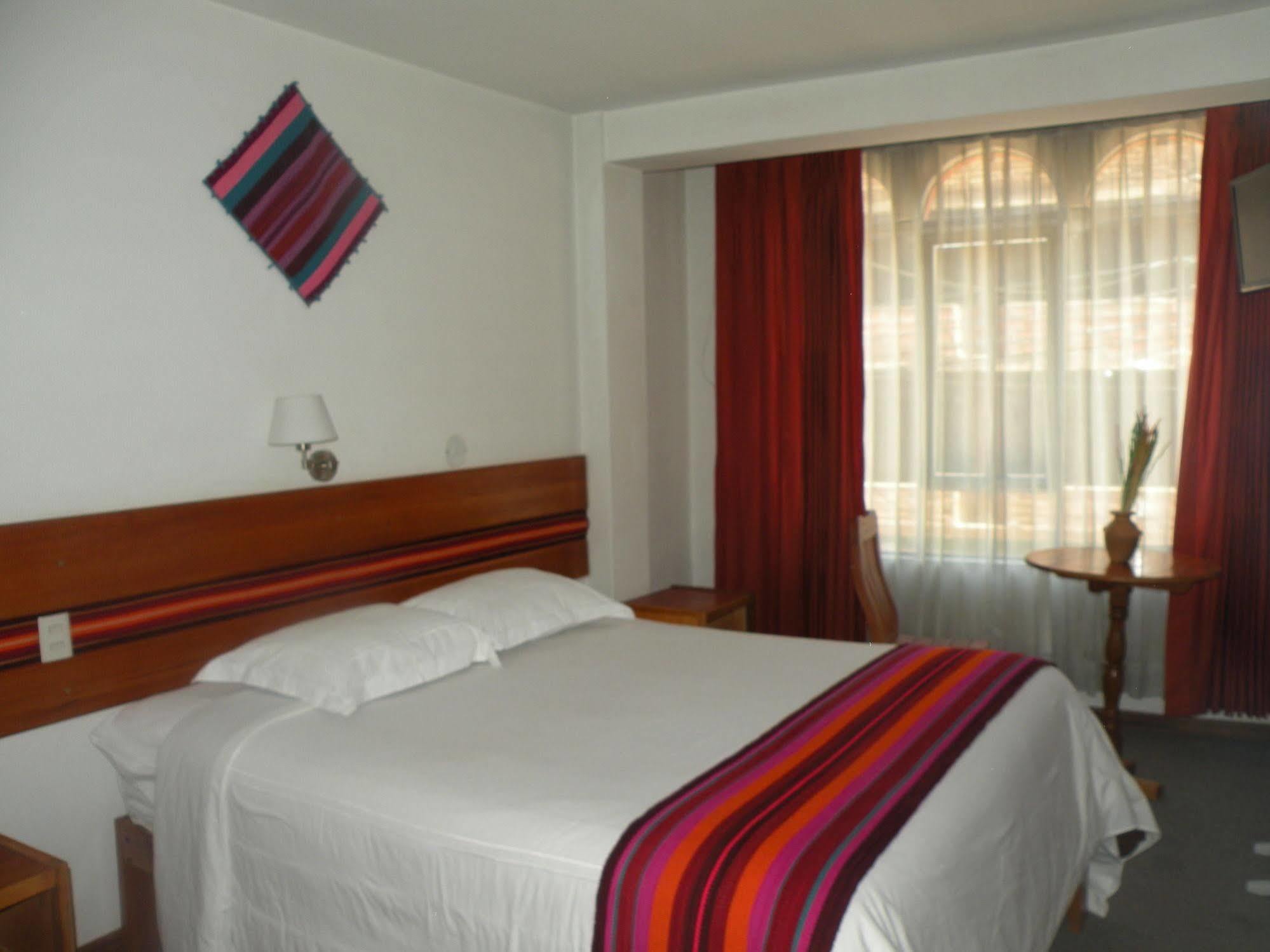 Cantuta Inn Puno Exteriér fotografie